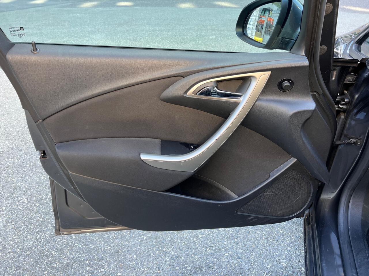 Opel Astra 1.7 CDTI 110CV 5 porte Cosmo