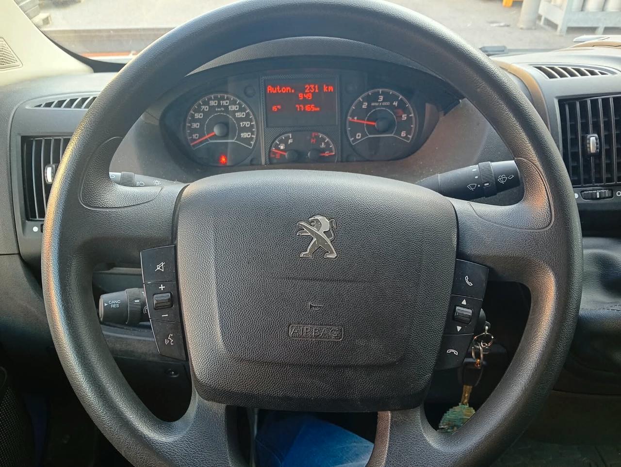 Peugeot Boxer 328 2.2 BlueHDi 120 S&S PC-TN Furgone