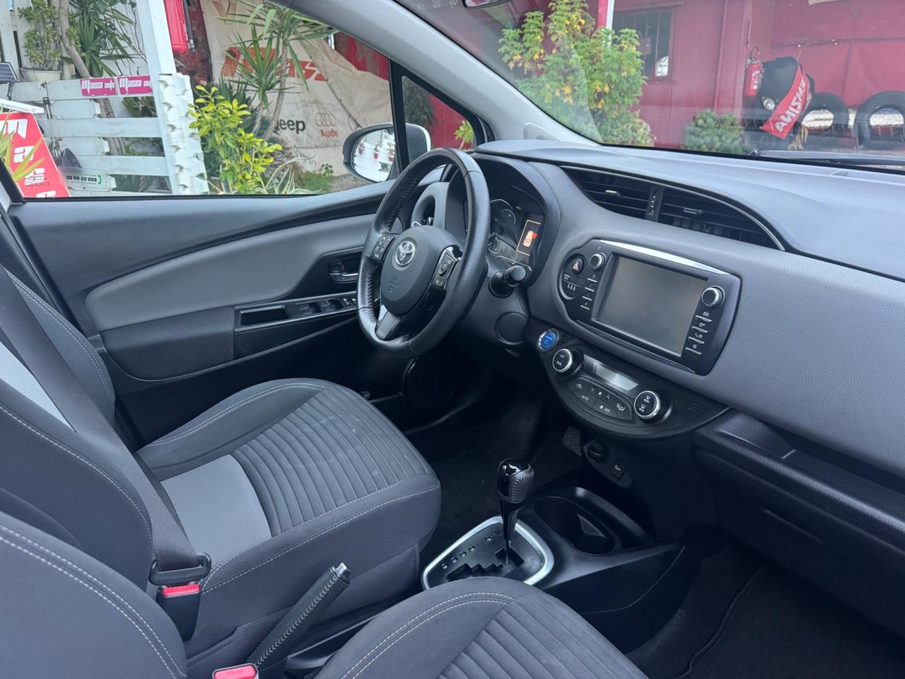 Toyota Yaris 1.5 Hybrid 5 porte GARANTITA