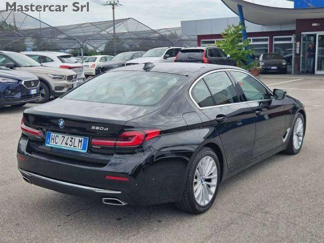BMW 520 Serie 5 G30 2020 Berlina 520d mhev 48V Luxury auto