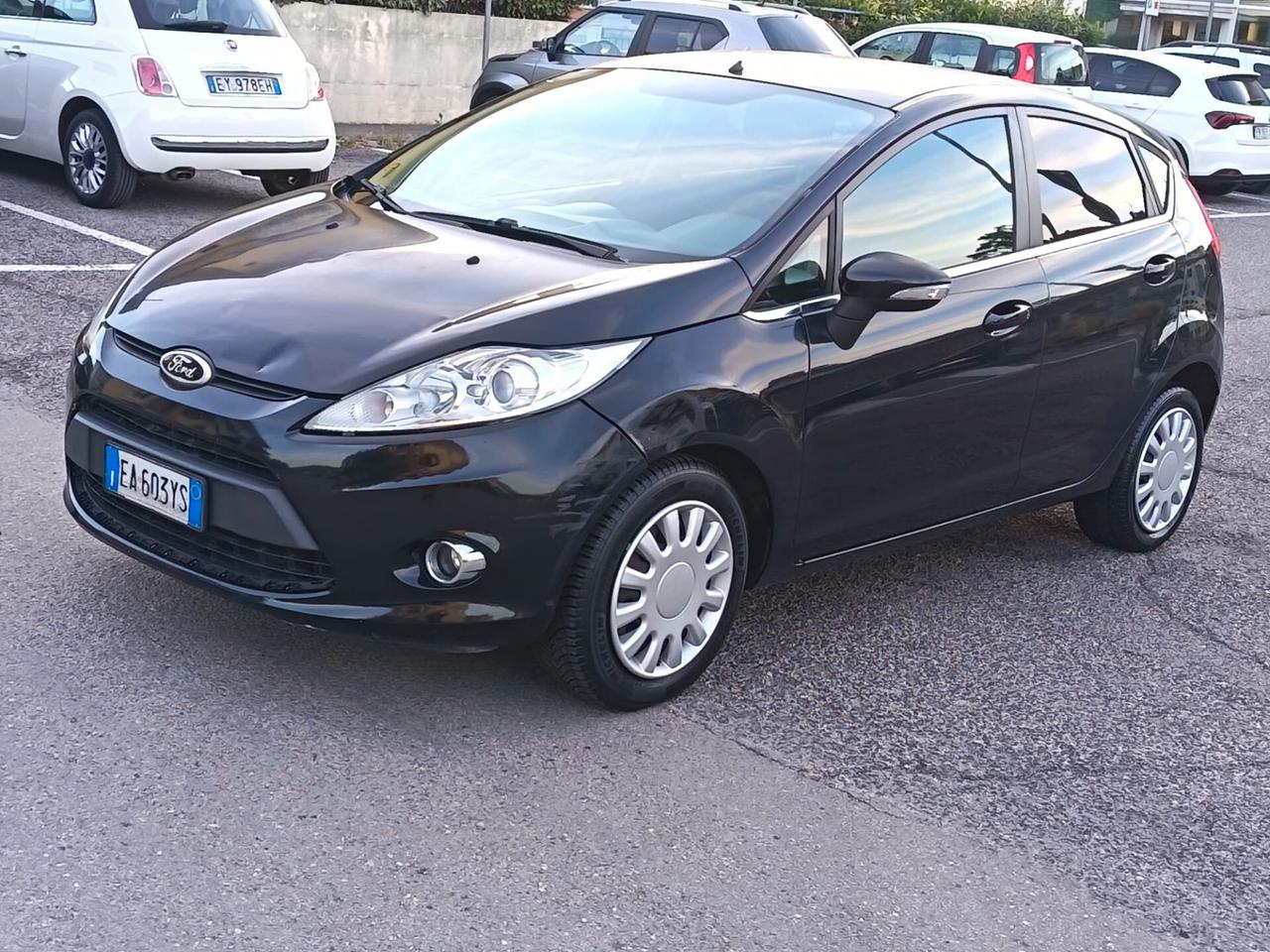 Ford Fiesta 2010 1.4 5 porte Bz.- GPL Titanium NEOPATENTATI LEGGI BENE
