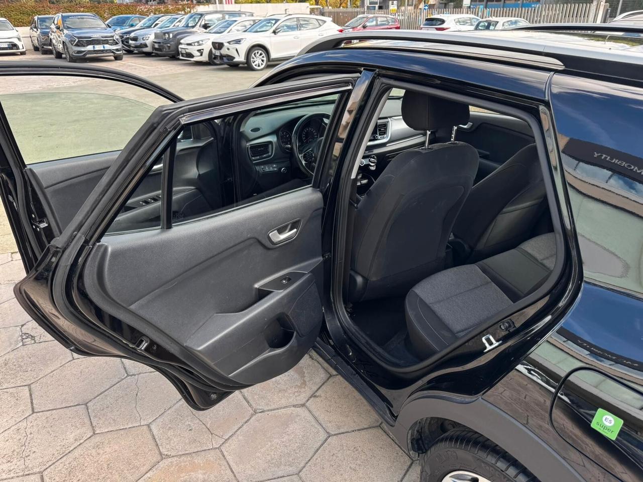 KIA STONIC 1.2 GPL URBAN AZIENDALE