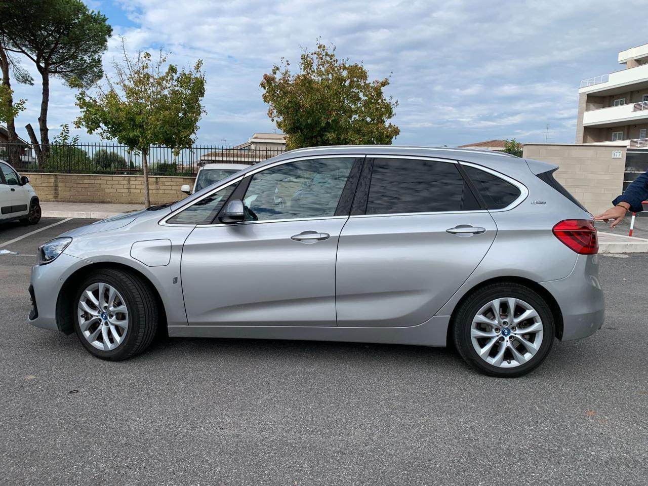 BMW 225 xe Active Tourer iPerformance Luxury PROM-MO.