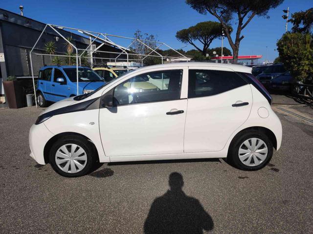 TOYOTA Aygo 1.0 VVT-i 69 CV 5 porte x-biz ok neopatentati