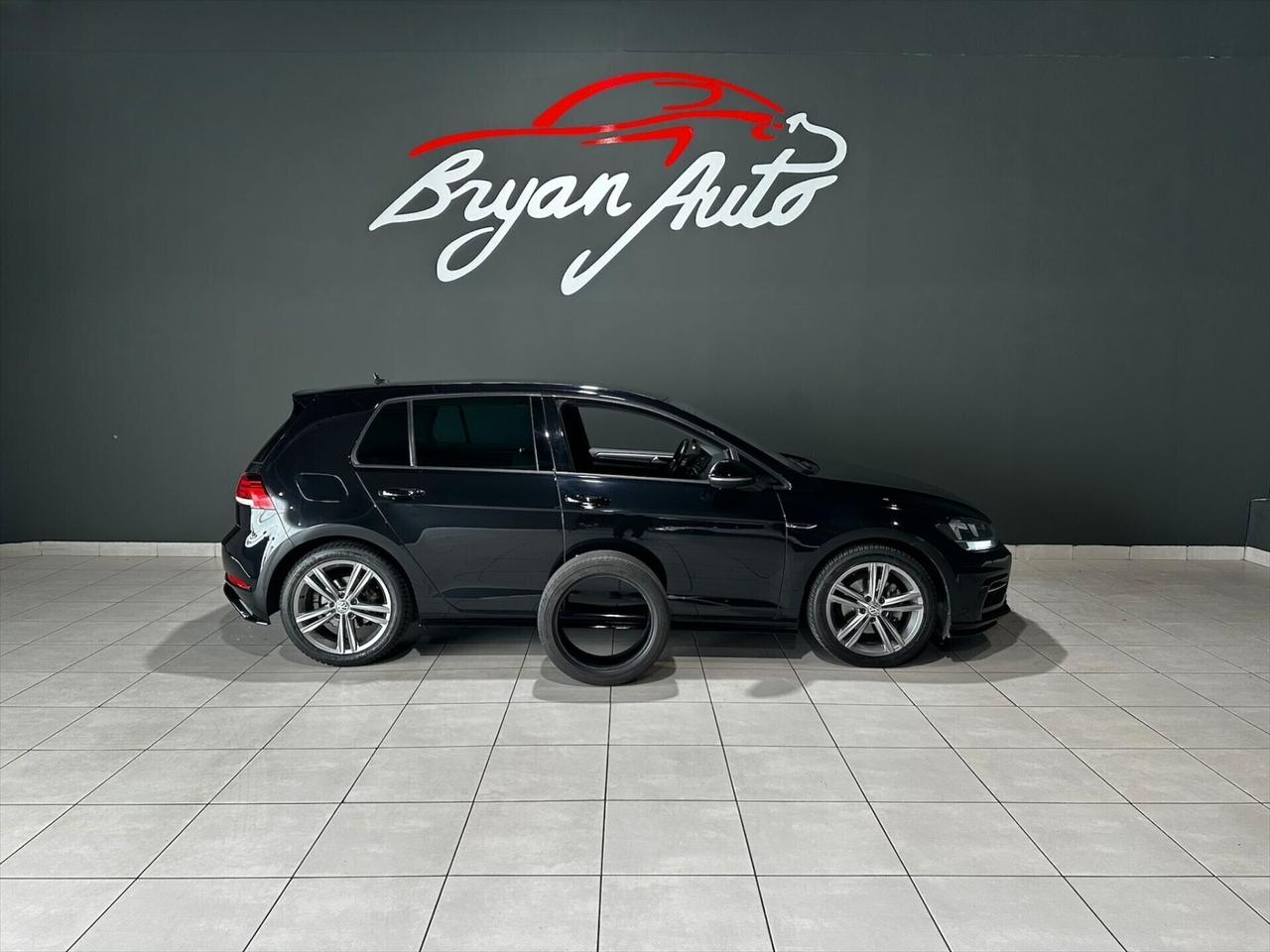 Volkswagen Golf R-LINE 1.5 TSI ACT DSG 5p. BMT