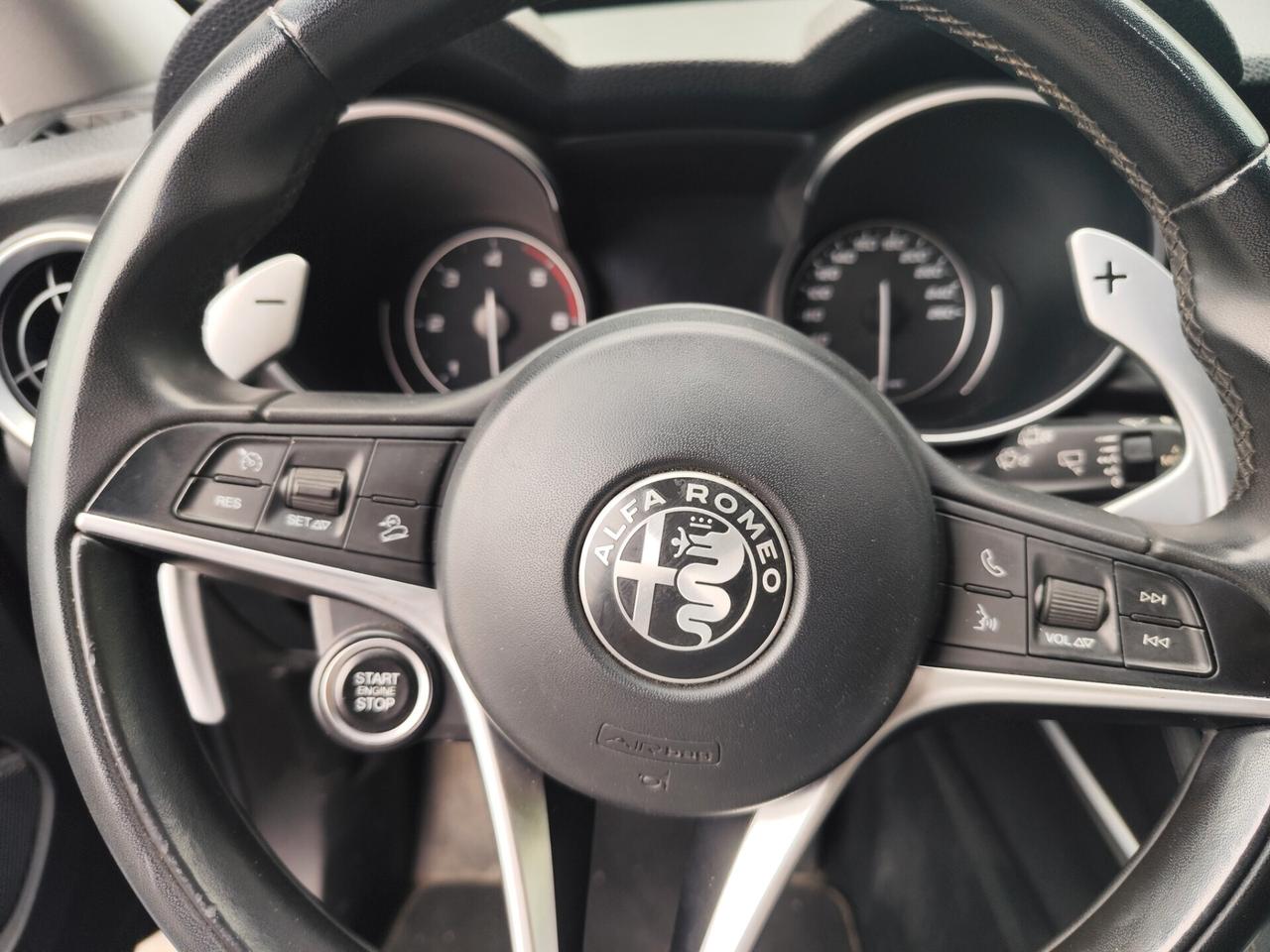Alfa Romeo Stelvio 2.2 Turbodiesel 180 CV AT8 RWD Executive