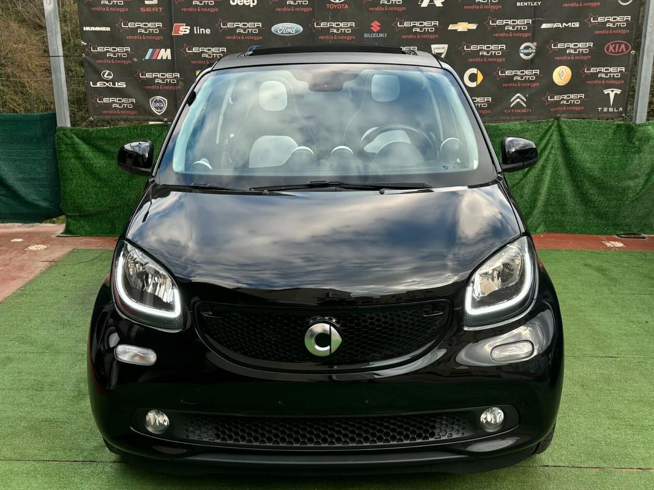 Smart ForFour 1.0 71 CV Total Black Cabrio