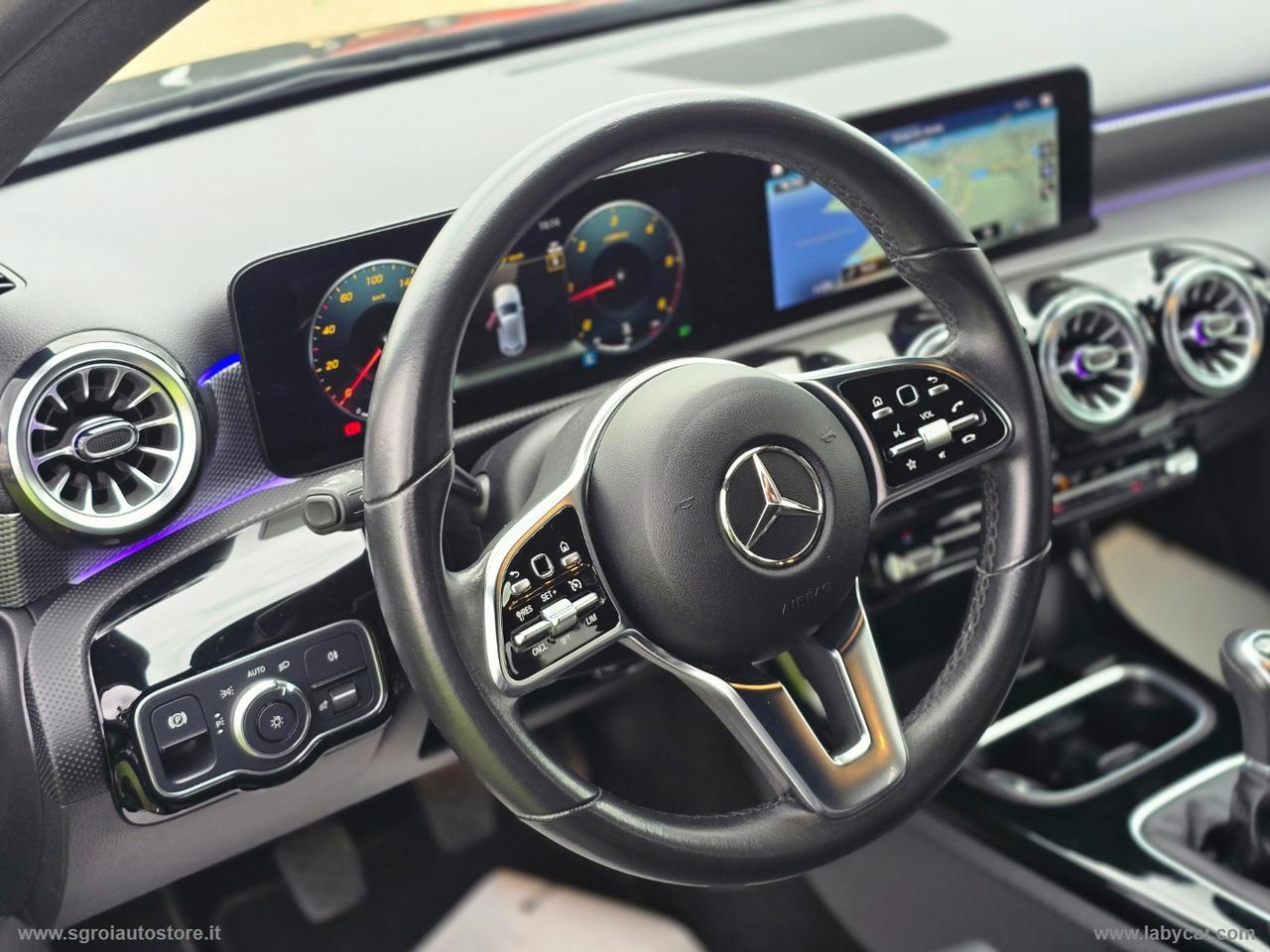 MERCEDES-BENZ A 180 d Sport