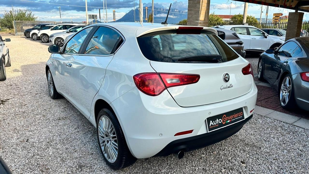 Alfa Romeo Giulietta 1.6 JTDm-2 105 CV Distinctive