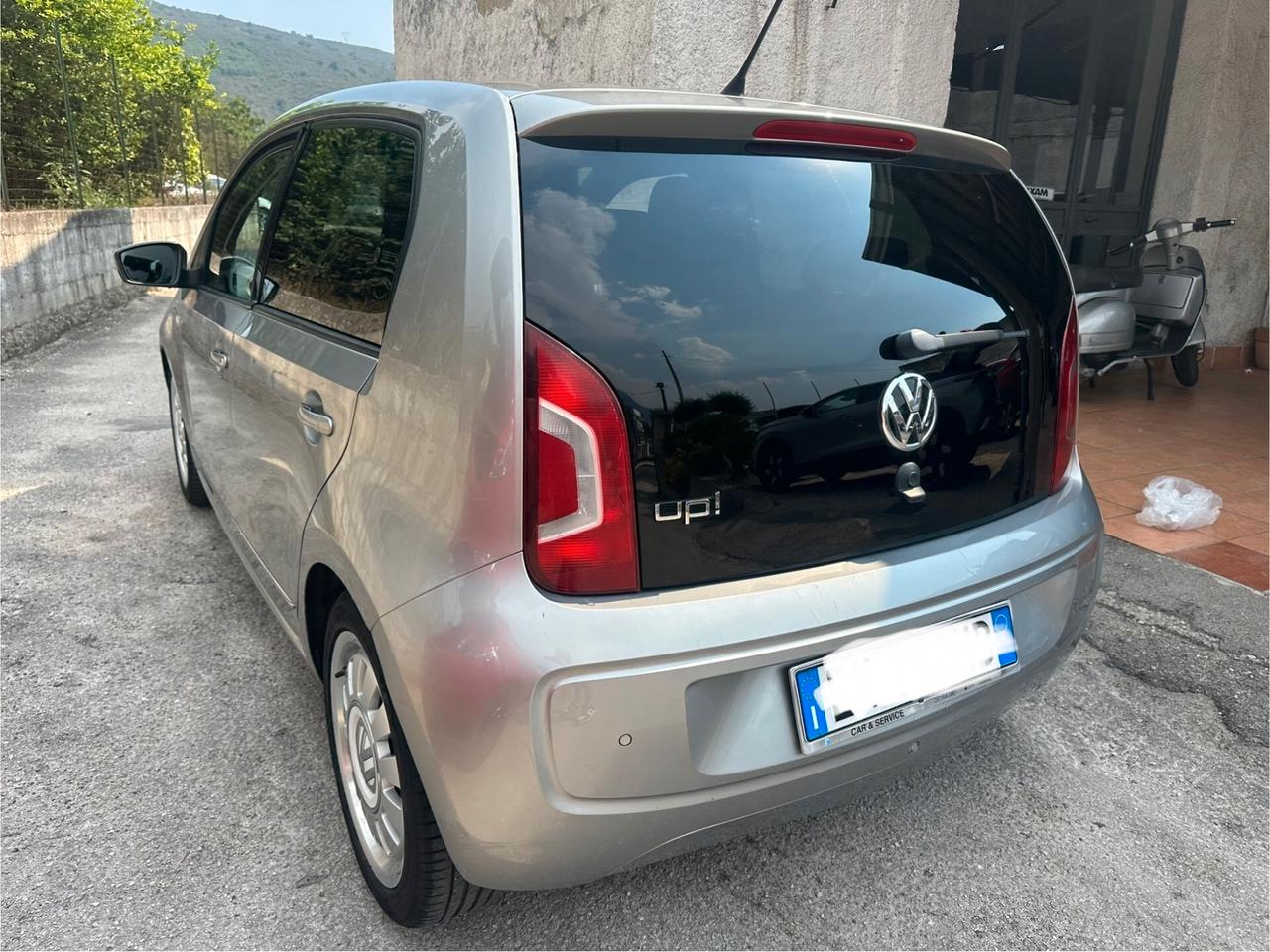 Volkswagen up! 1.0 75 CV 5p. high