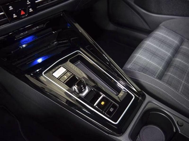 Volkswagen Golf 2.0 TDI GTD DSG MATRIX LED HARMAN KARDON CAMERA