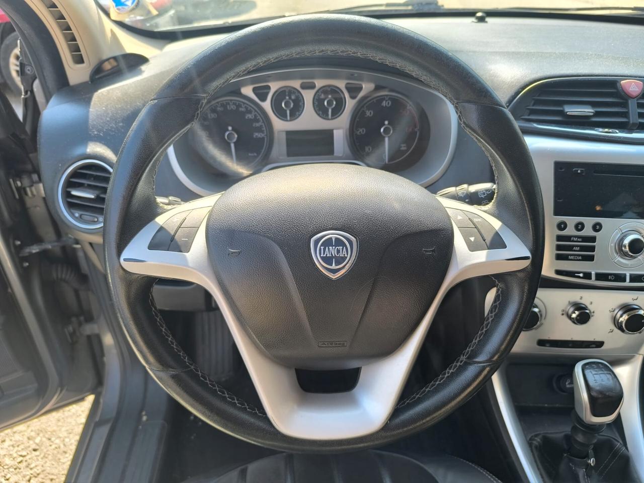 Lancia Delta 1.6 MJT DPF Platino