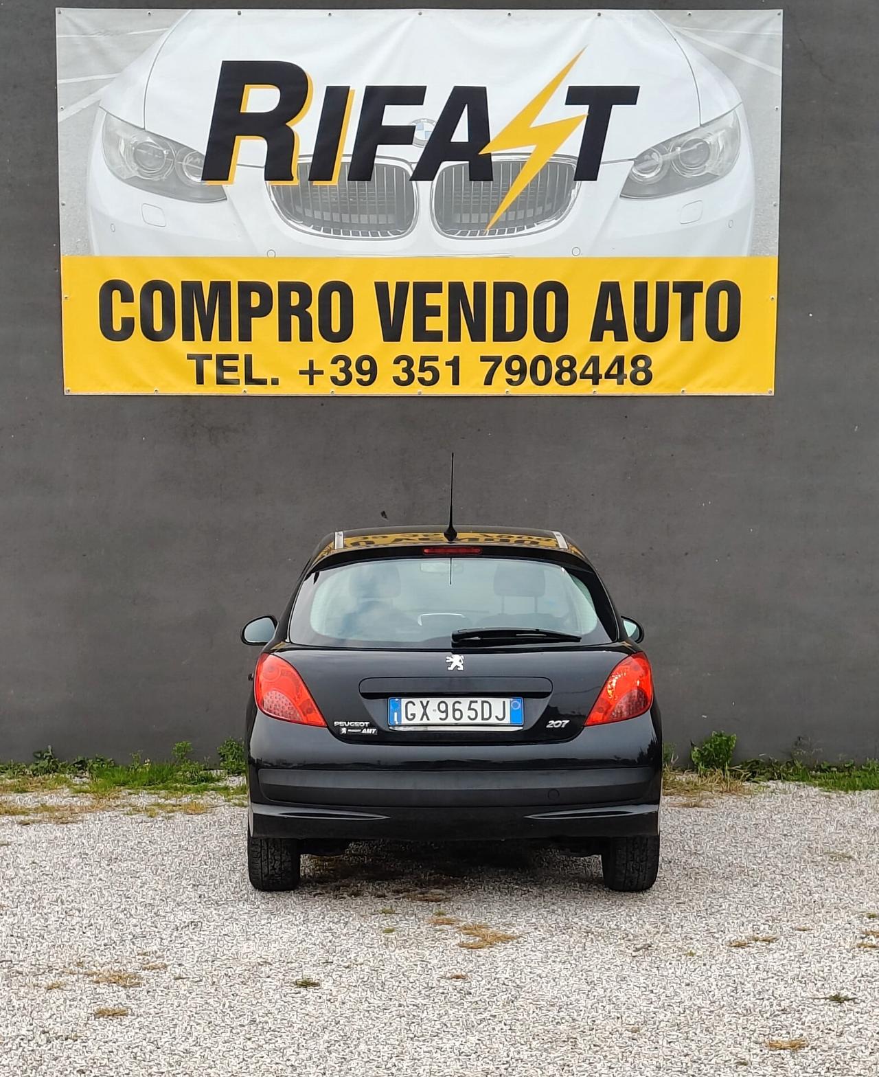 Peugeot 207 1.4 8V 75CV 5p. X Line