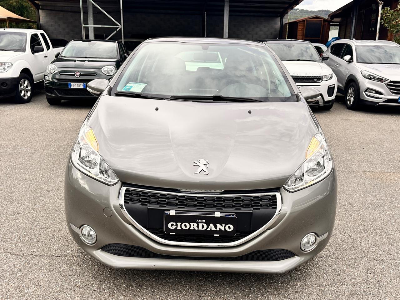 Peugeot 208 1.4 HDi 68 CV 5 porte Allure