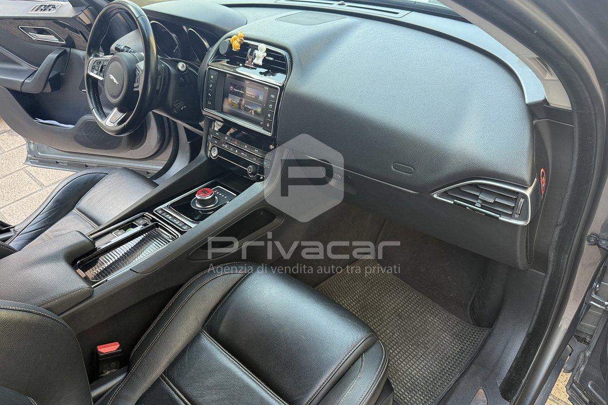 JAGUAR F-Pace 2.0 D 180 CV AWD aut. Pure