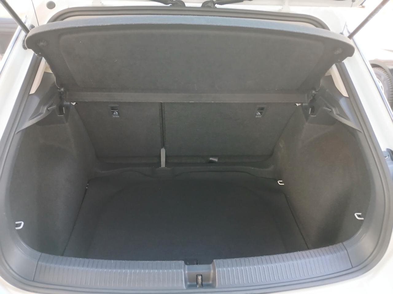 Volkswagen T-ROC 1.0 TSI 110CV BENZINA 2023