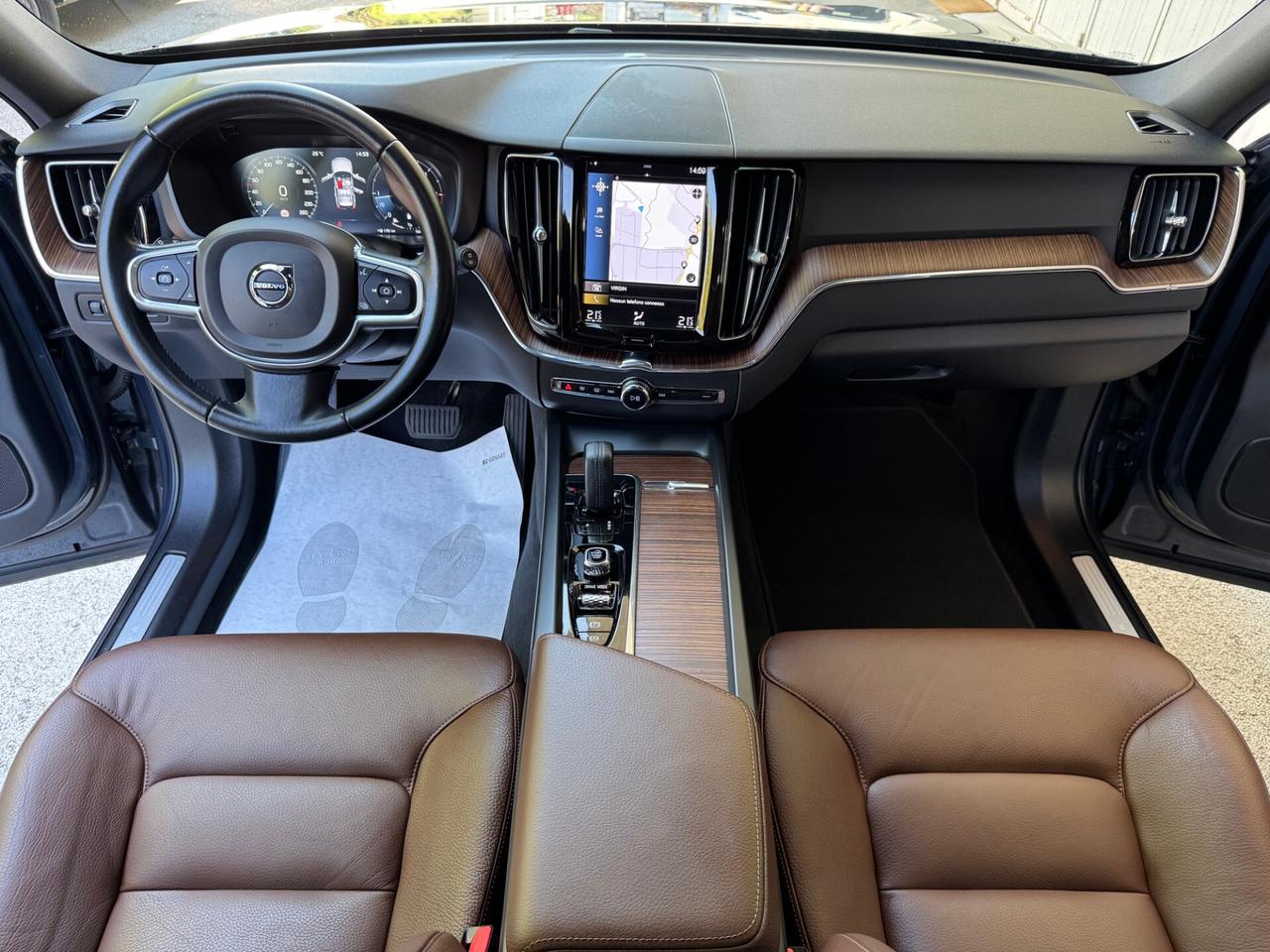 Volvo XC 60 2.0 b4 MomPro AWD Auto GARANZIA 24 MESI