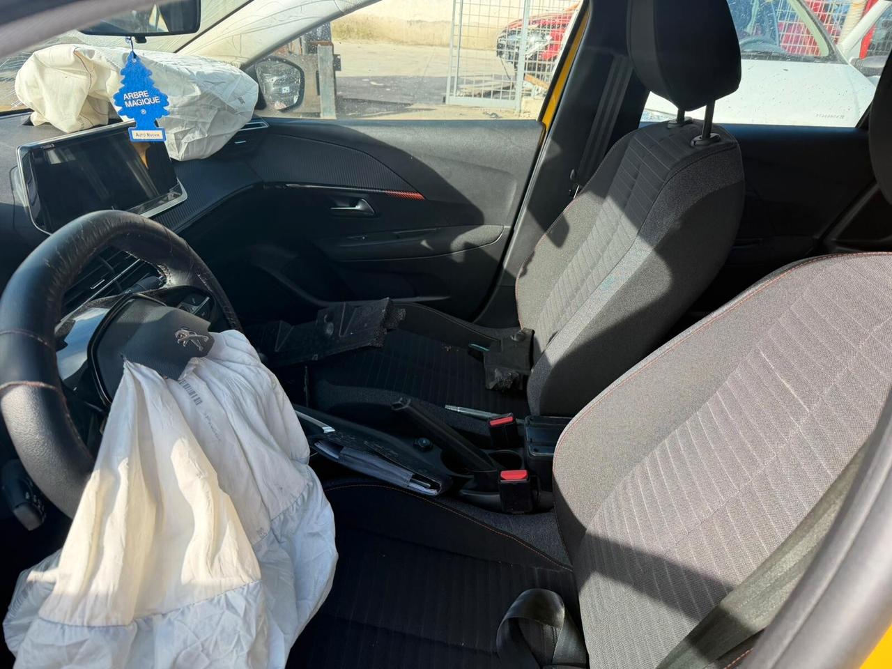 Peugeot 208 gt sinistrato - 2022