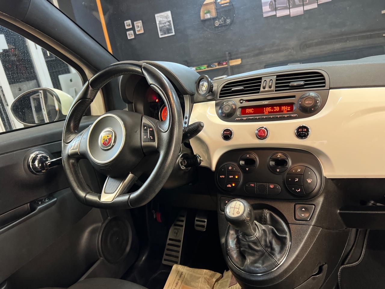 Abarth 500 1.4 Turbo T-Jet Custom