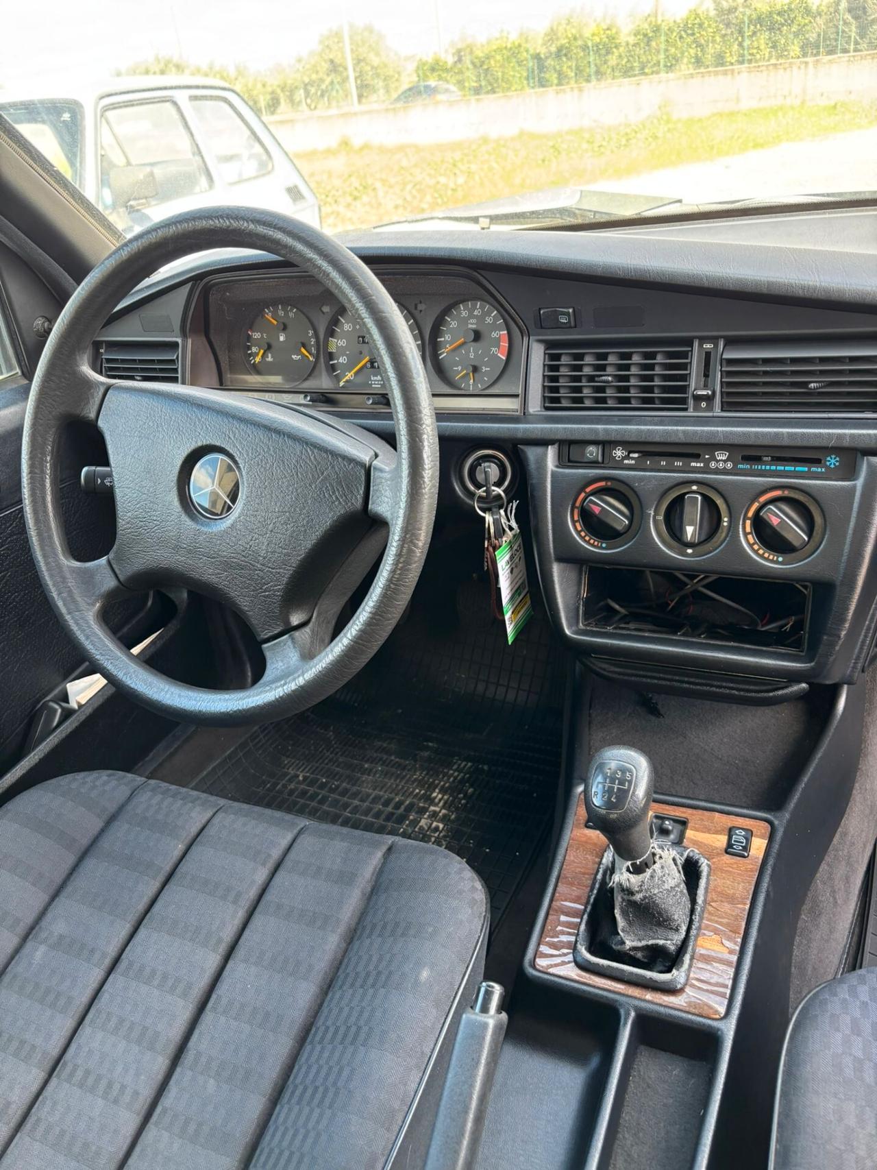 Mercedes-benz 190 1.8 E