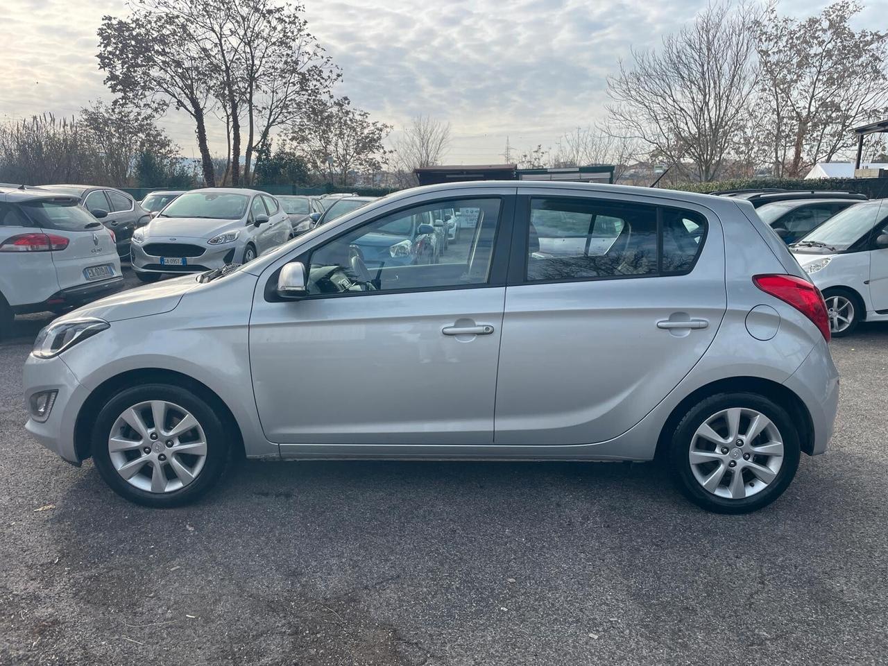 Hyundai i20 1.2 5p. Econext Sound Edition