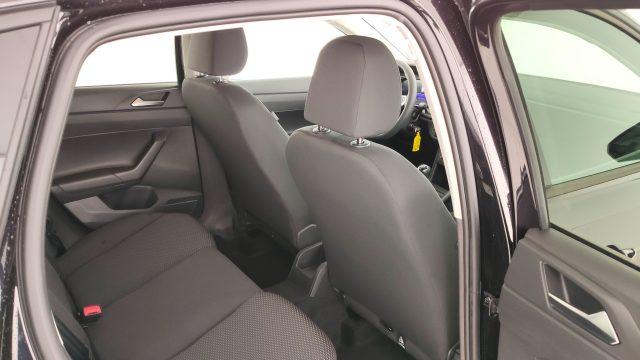 VOLKSWAGEN Polo 1.0 Young