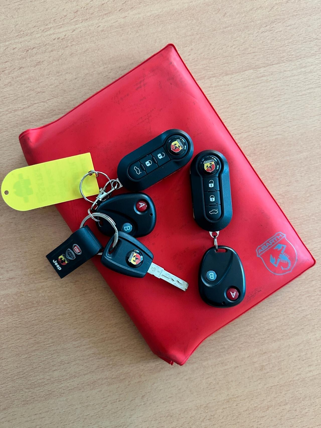 Abarth 595C 1.4 T-JET CUSTOM STAGE 2 (190CV)