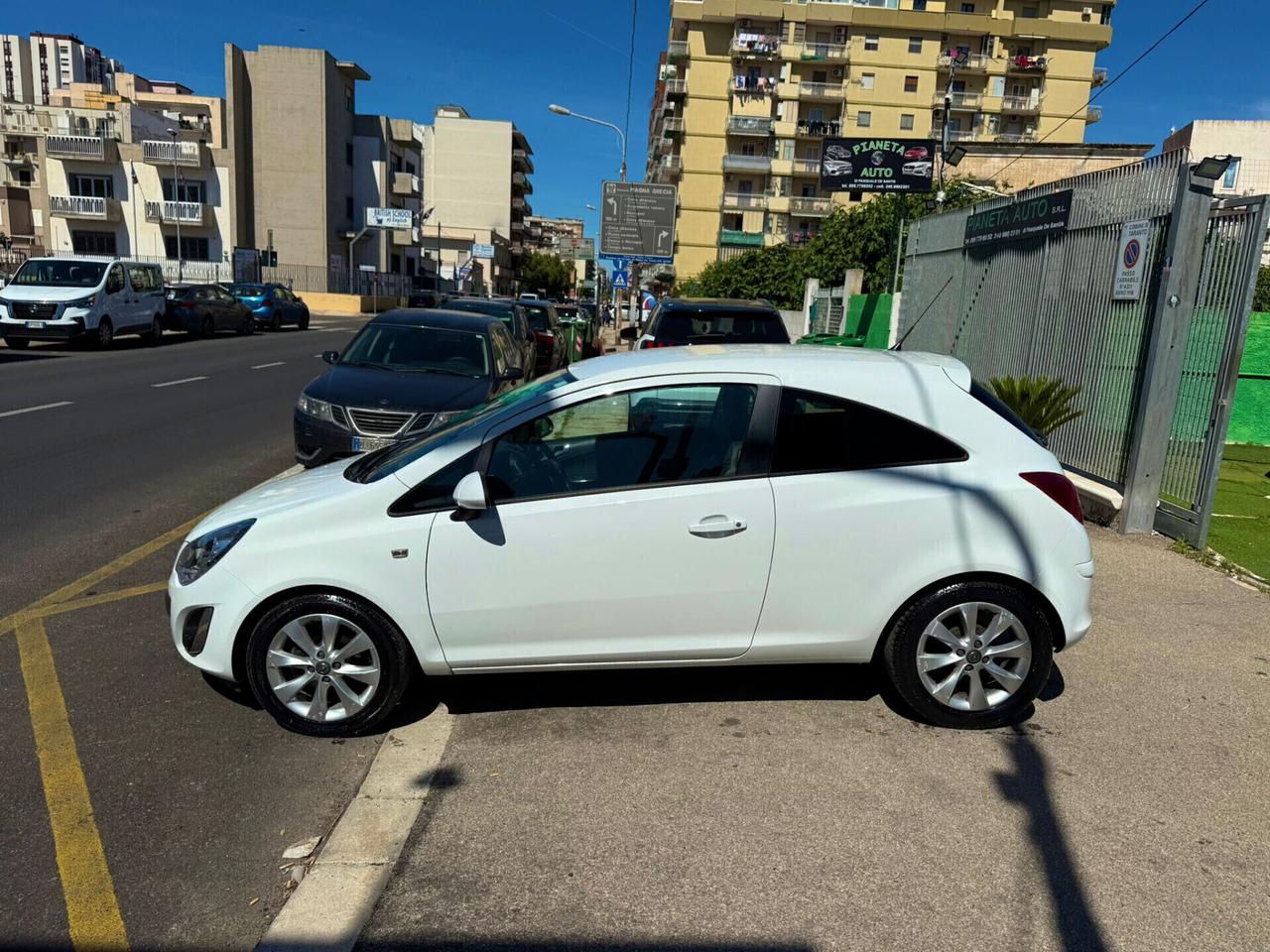 Opel Corsa 1.2 85CV 3 porte GPL-TECH Ecotec - ANNO 2012 - GPL CASA MADRE
