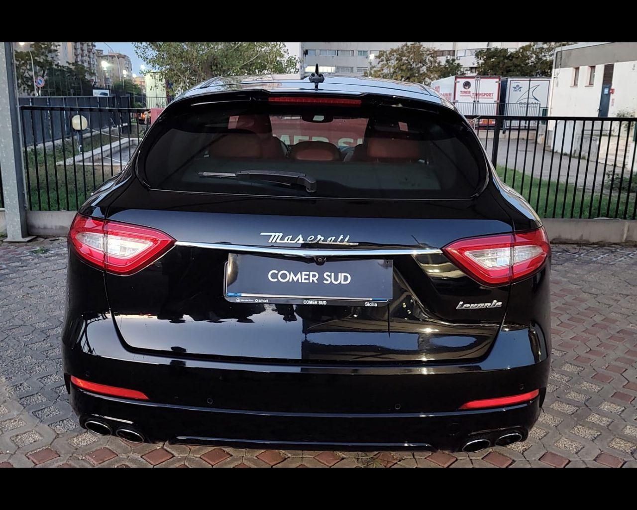 MASERATI Levante - Levante 3.0 V6 250cv auto