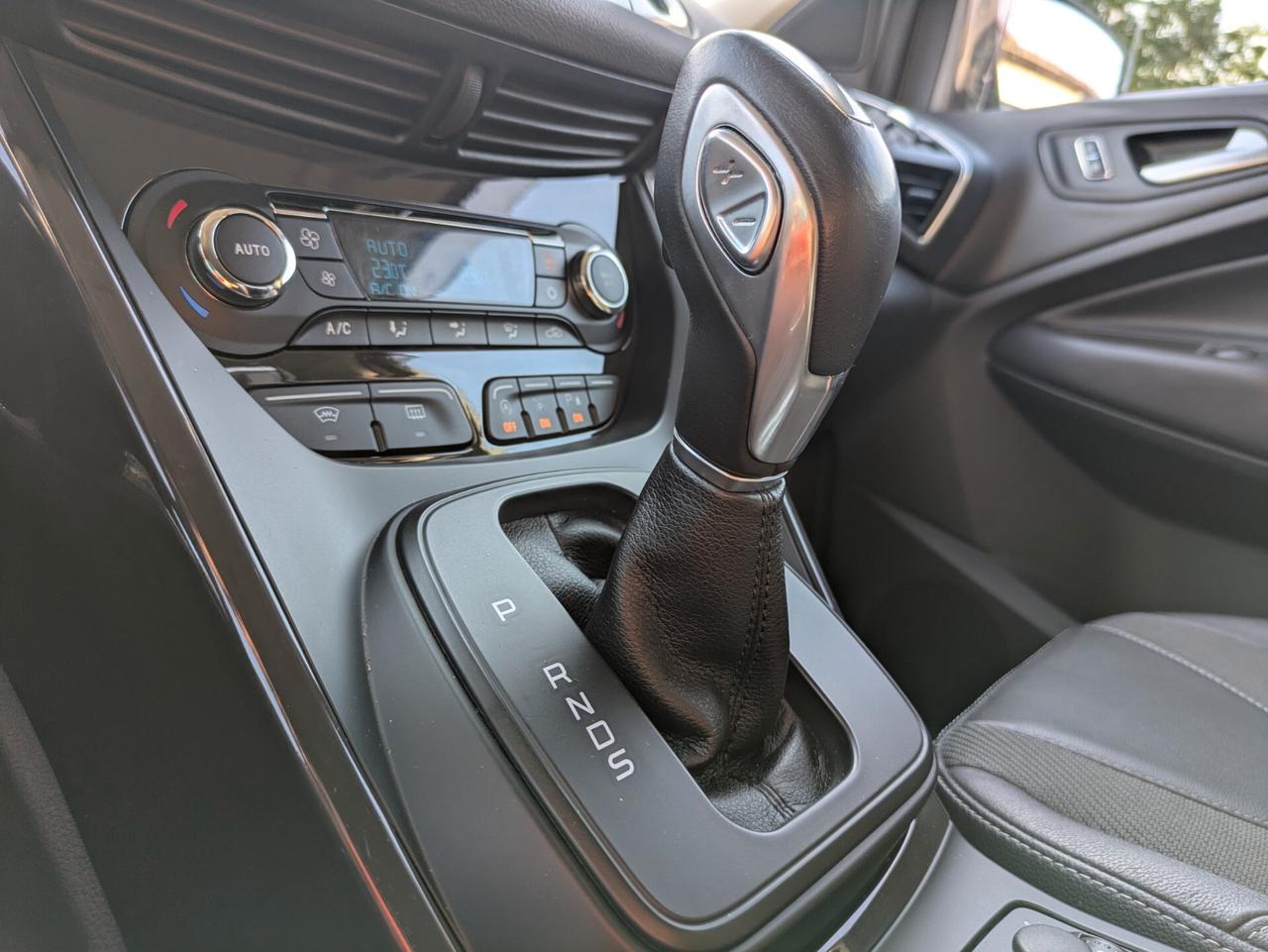 FORD KUGA 4WD 2.0 TDCI 150CV GANCIO TRAINO - AUTOMATICA