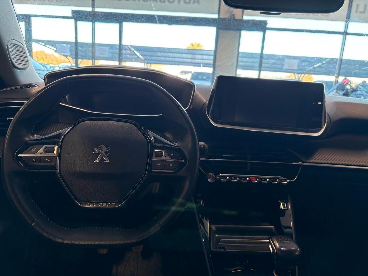 Peugeot 2008 ALLURE PACK PureTech 130 6mt