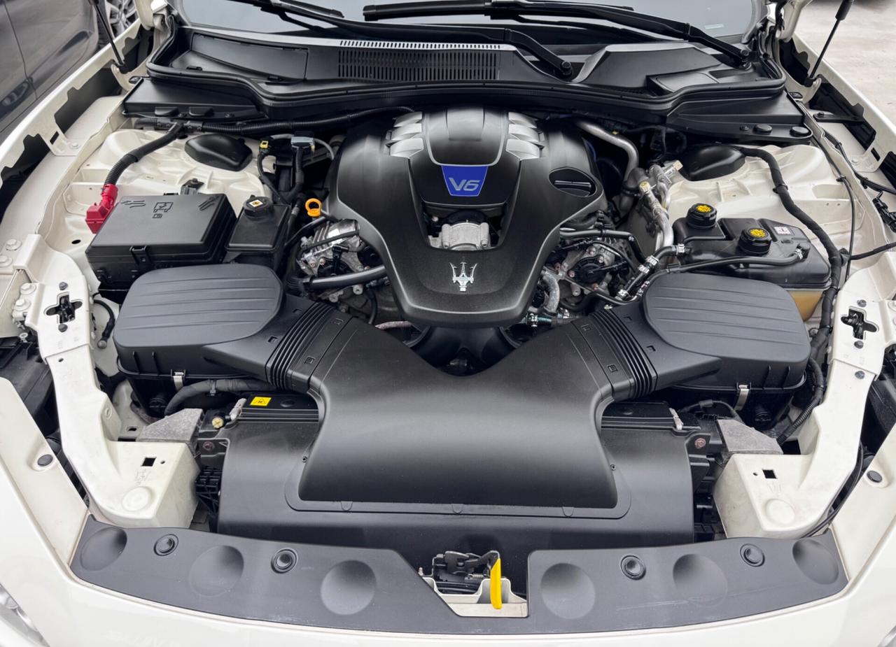 Maserati Ghibli V6 S Q4 410CV