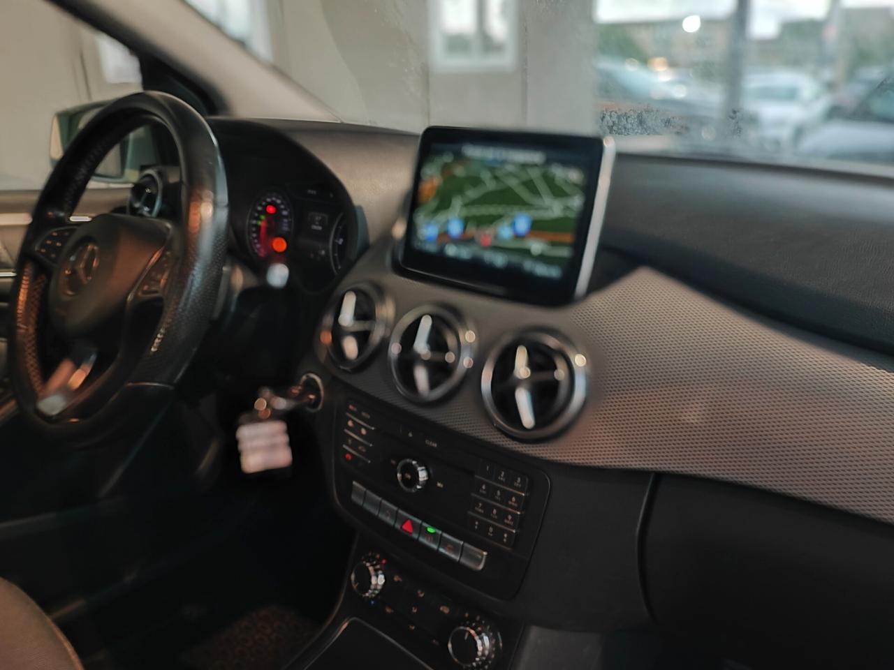 Mercedes-benz B 200 CDI Automatic Executive