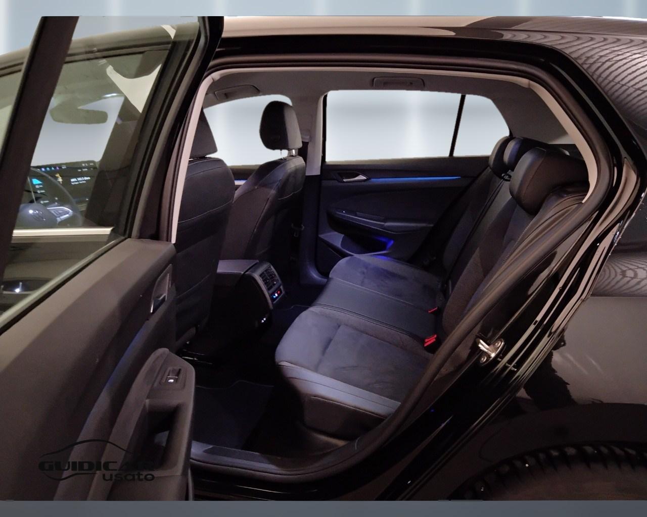 VOLKSWAGEN Golf VIII 2024 - Golf 2.0 tdi Style 150cv dsg