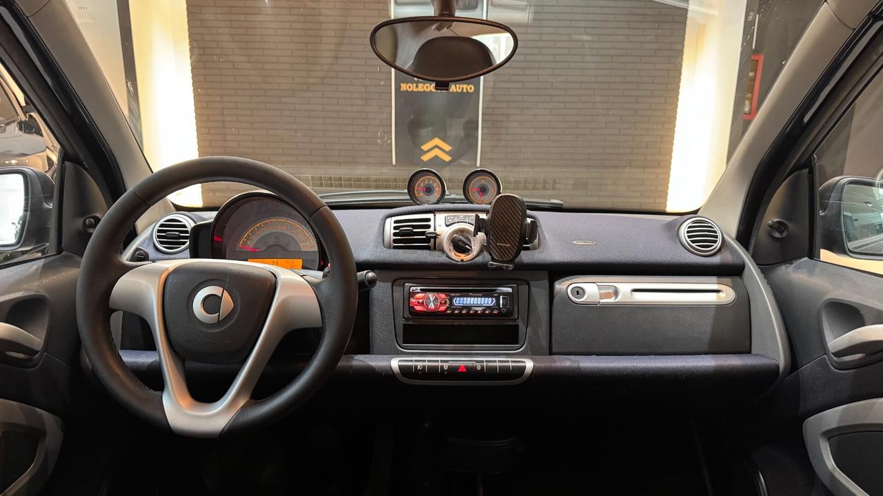 SMART FORTWO 0.8 BENZINA 71CV - 2011