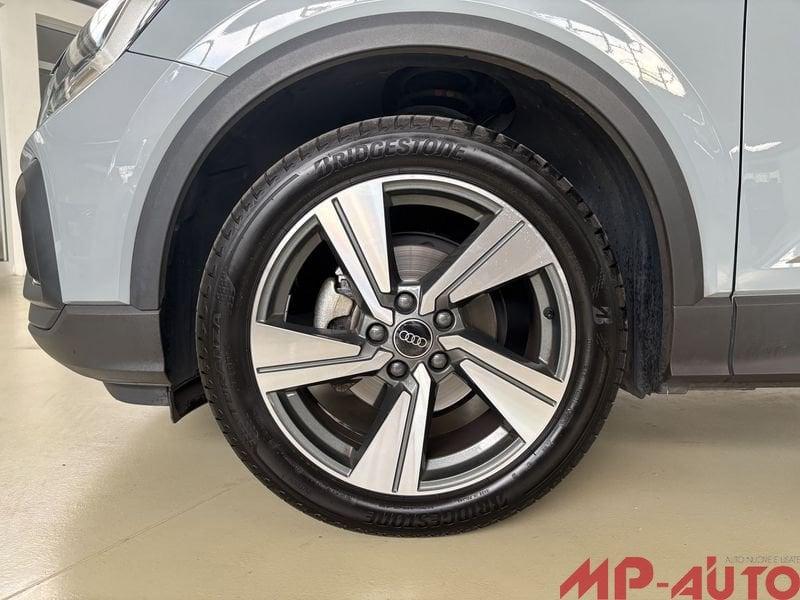 Audi Q2 1.5 35 TFSI IDENTITY BLACK S TRONIC