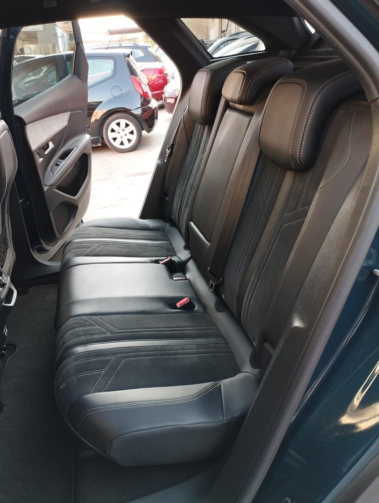 Peugeot 3008 BlueHDi 130 S&S EAT8 GT Pack