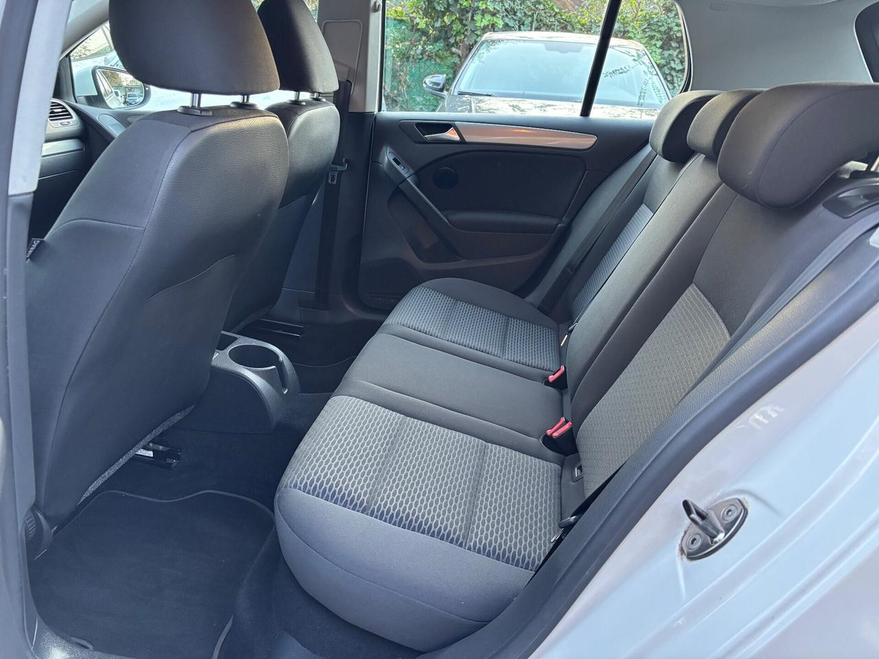 Volkswagen Golf 1.6 TDI 5p. OK NEOPATENTATI