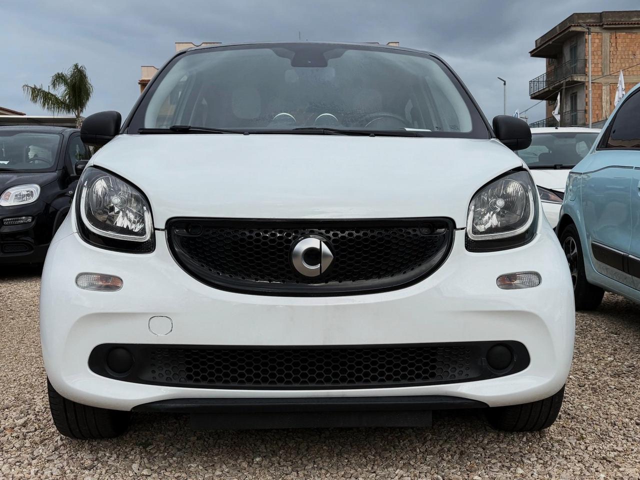 Smart ForFour 70 1.0 twinamic Safetown White