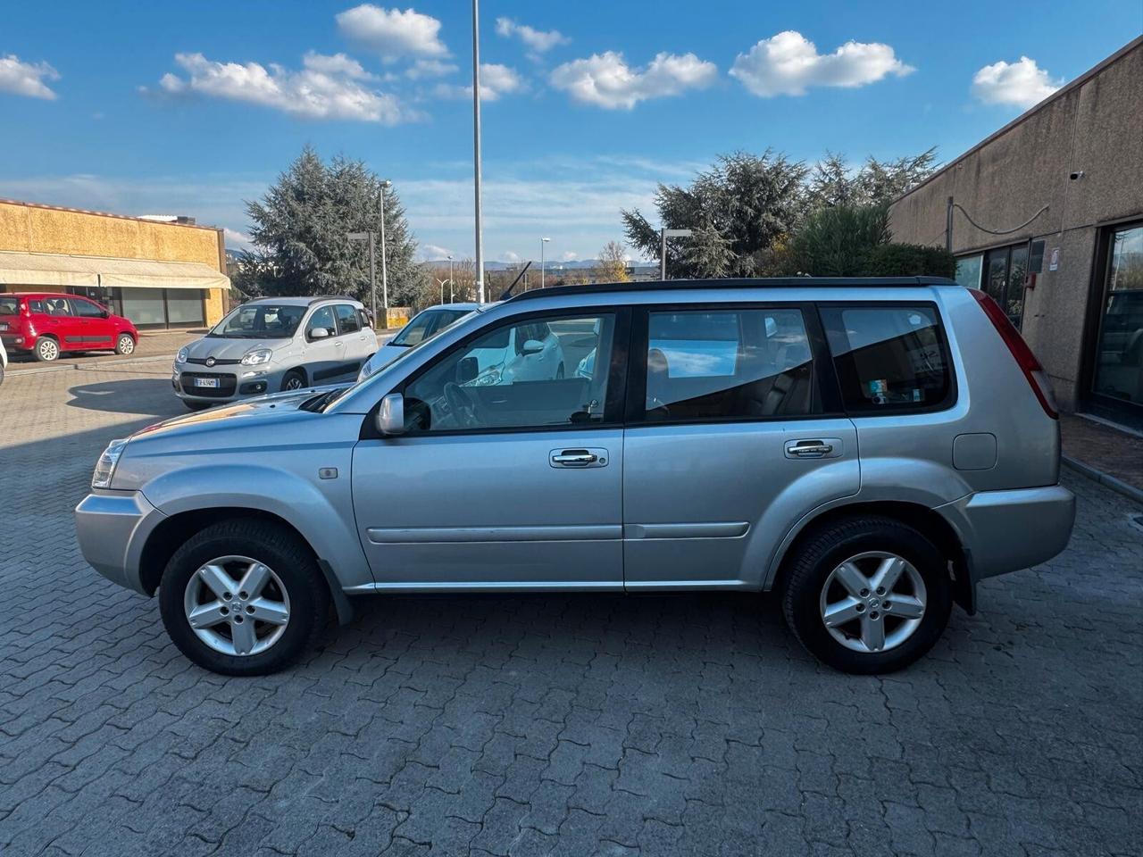 Nissan X-Trail 2.2 dCi Elegance