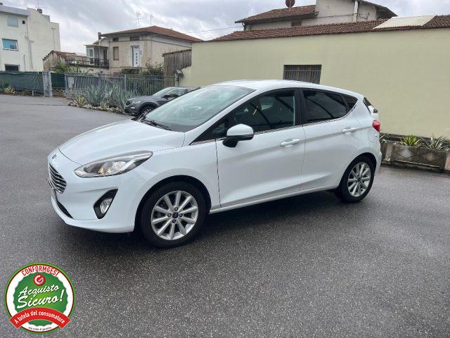 FORD Fiesta 1.5 TDCi 5 porte Titanium - PER NEOPATENTATO -