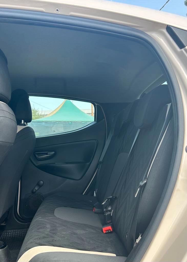 Lancia Ypsilon 1.2 GPL