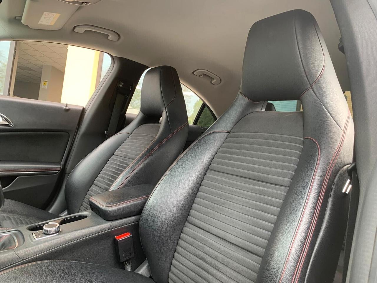 Mercedes-benz CLA 200d Premium AMG Pack Neopat.