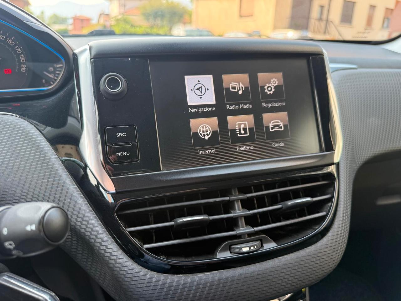Peugeot 2008 PureTech 82 Allure ***NAVIGATORE*OK NEOPATENTATI***