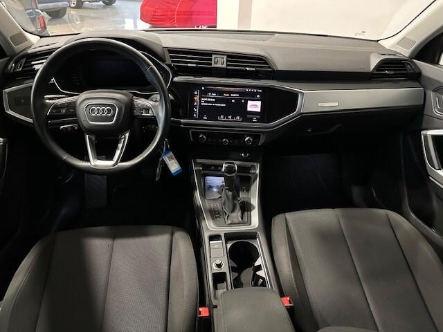 Audi Q3 35 TDI S tronic Business