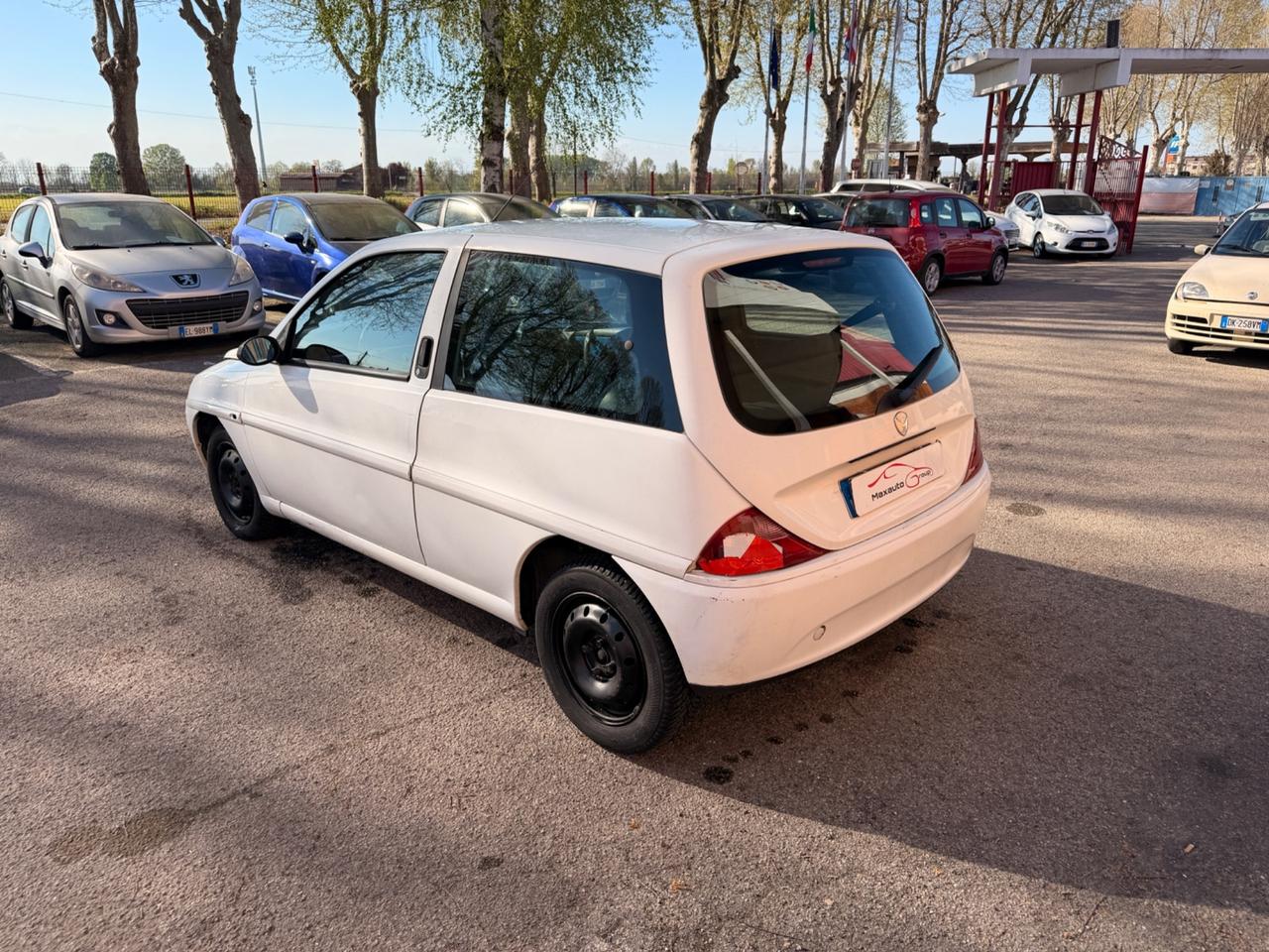 Lancia Y 1.2i 16V cat LX