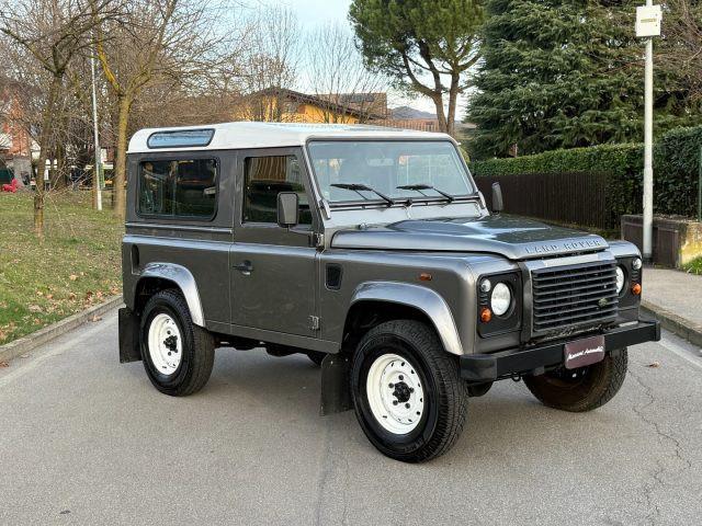 LAND ROVER Defender 90 2.4 S TD4 Station Wagon
