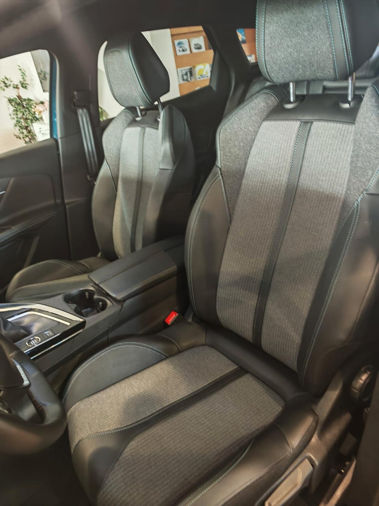 Peugeot 3008 PureTech Turbo 130 S&S Allure Pack