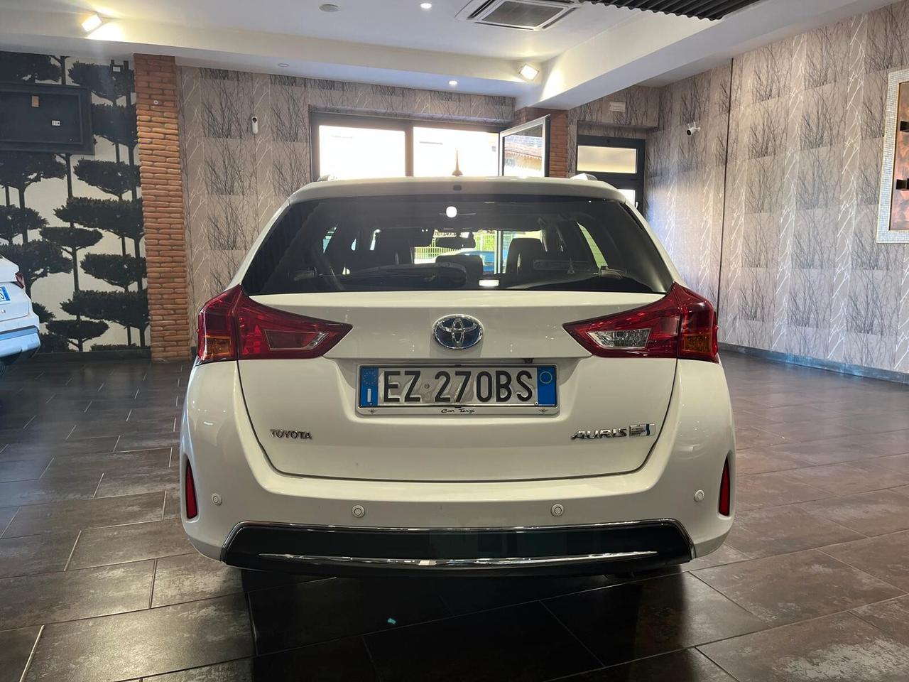 Toyota Auris Touring Sports 1.8 Hybrid Lounge
