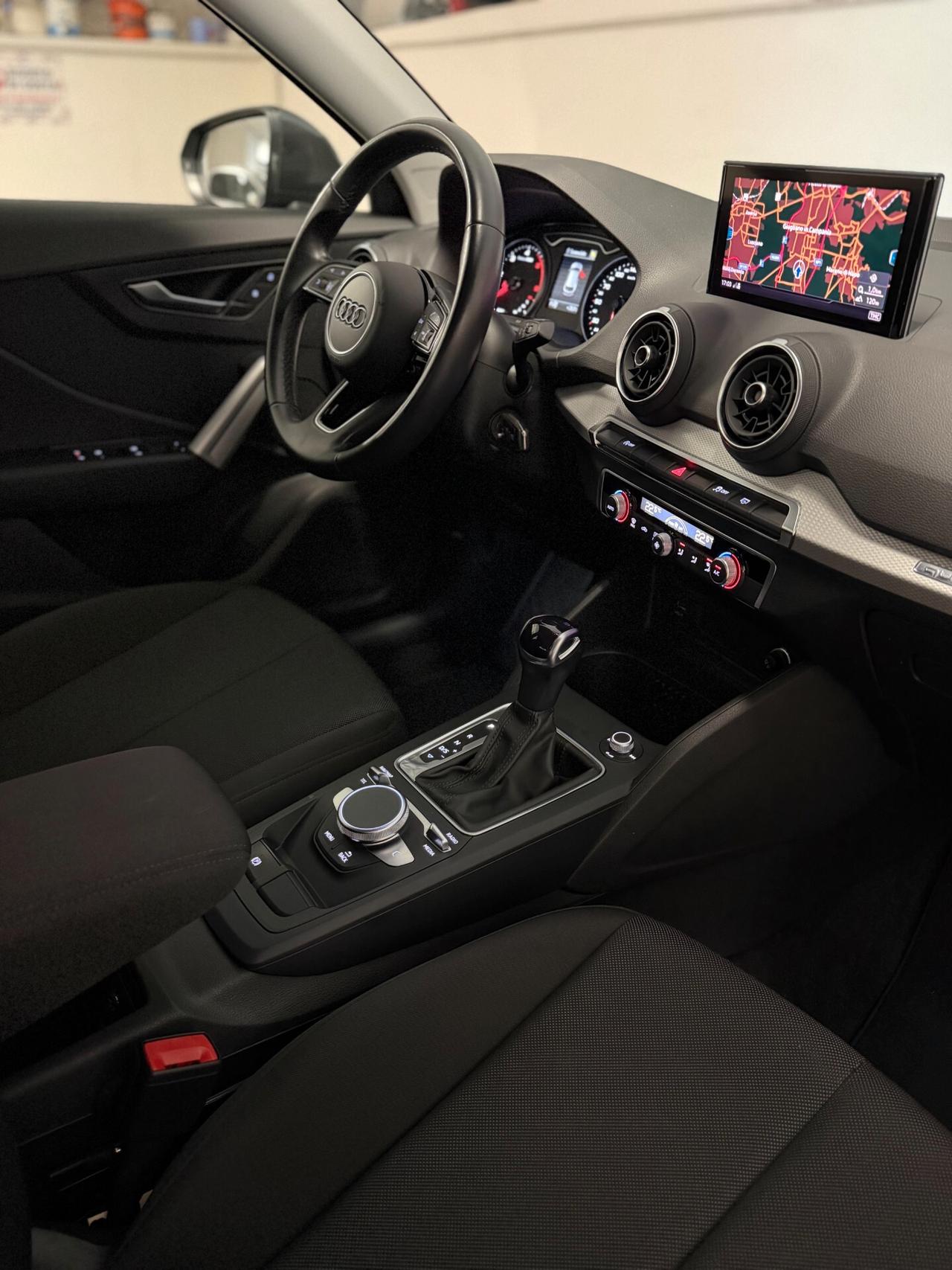 Audi Q2 35 2.0 TDI Business Quattro-S-Tronic